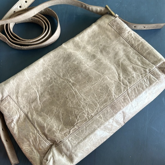 Fendi Maxi Baguette with Whipstitch - Picture 6 of 8